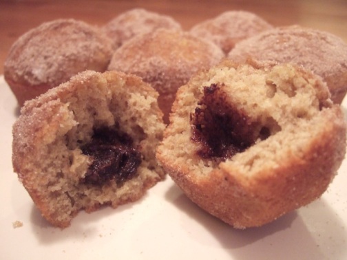 Nutella-filled cinnamon sugar muffins